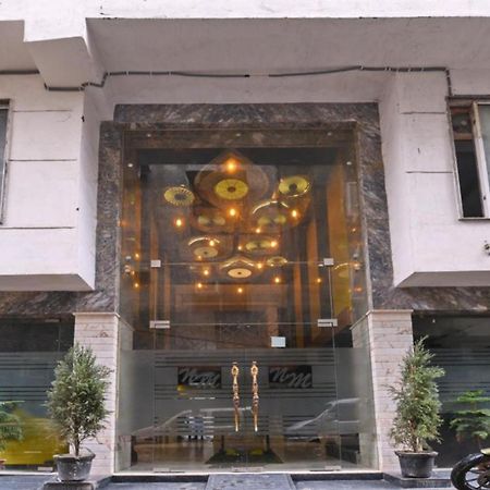 Hotel Nityaa Suites New Delhi Ngoại thất bức ảnh
