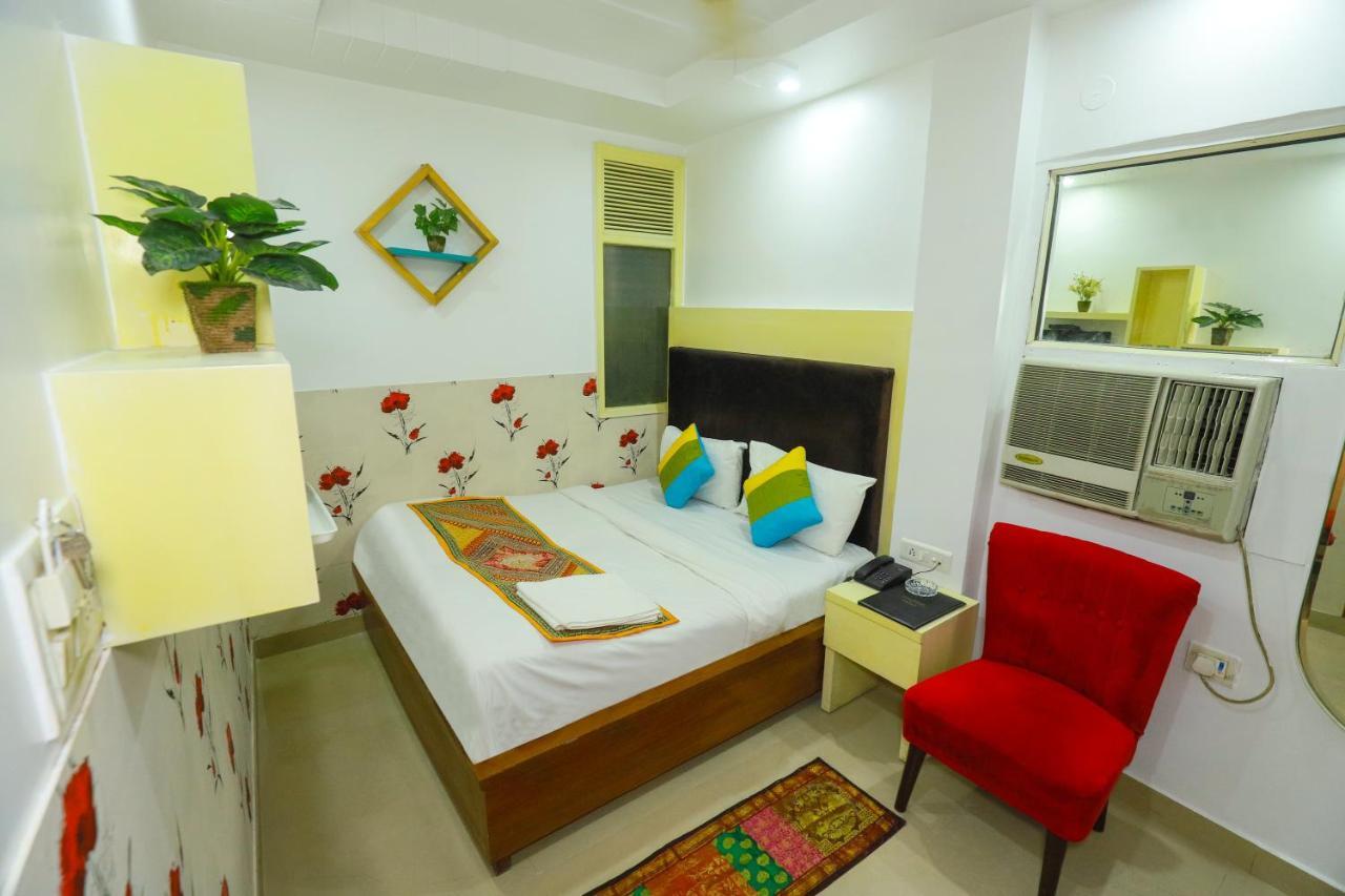 Hotel Nityaa Suites New Delhi Ngoại thất bức ảnh