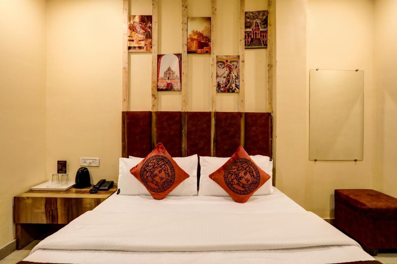 Hotel Nityaa Suites New Delhi Ngoại thất bức ảnh
