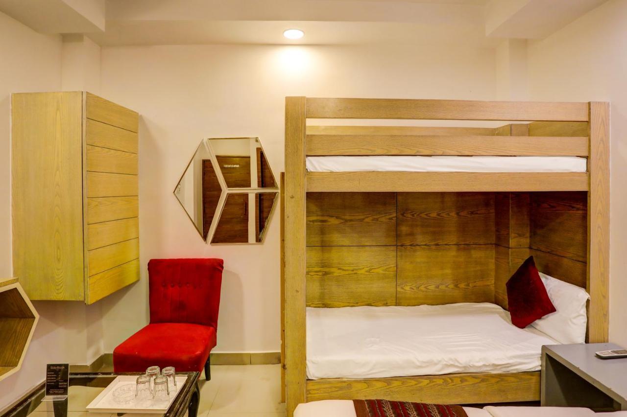 Hotel Nityaa Suites New Delhi Ngoại thất bức ảnh