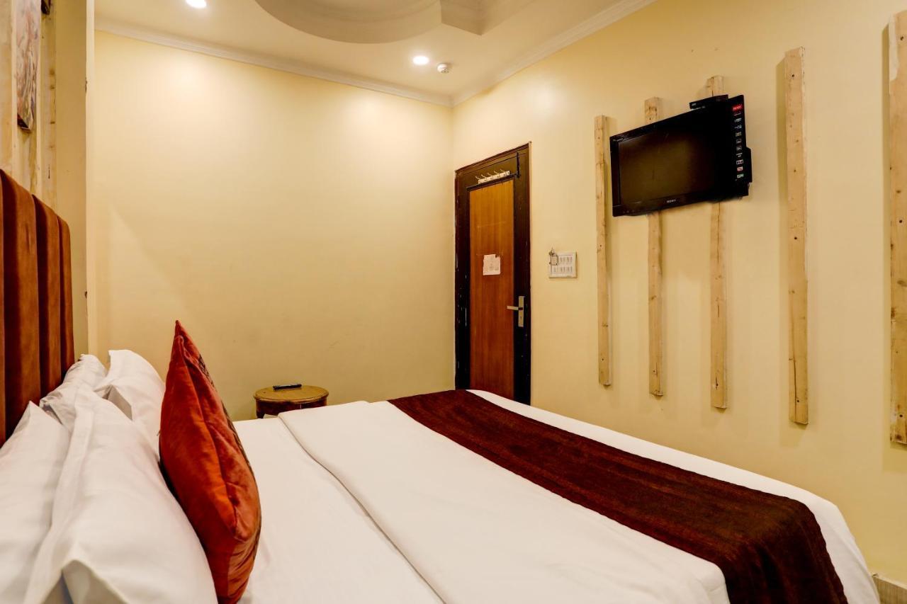 Hotel Nityaa Suites New Delhi Ngoại thất bức ảnh