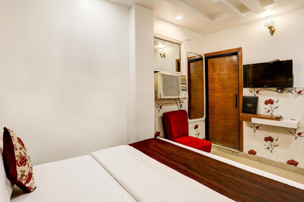 Hotel Nityaa Suites New Delhi Ngoại thất bức ảnh